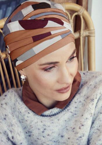 photo turban modèle Shanti pour chimiothérapie